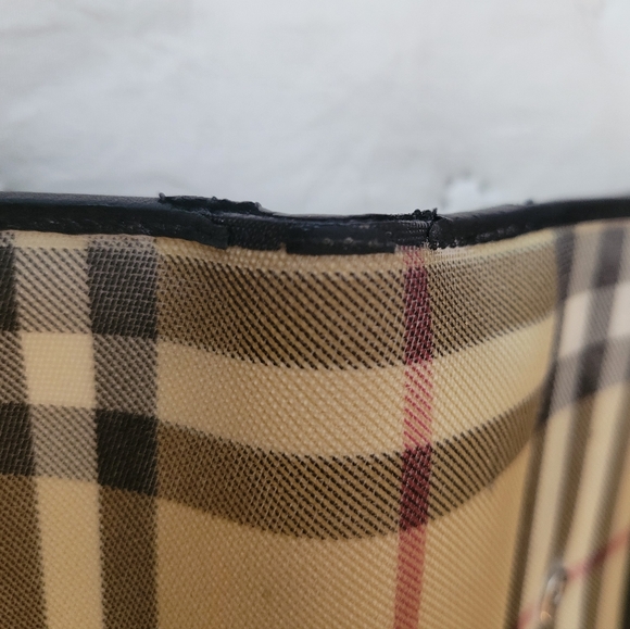 Burberry Snap Bifold wallet - Picture 5 of 16